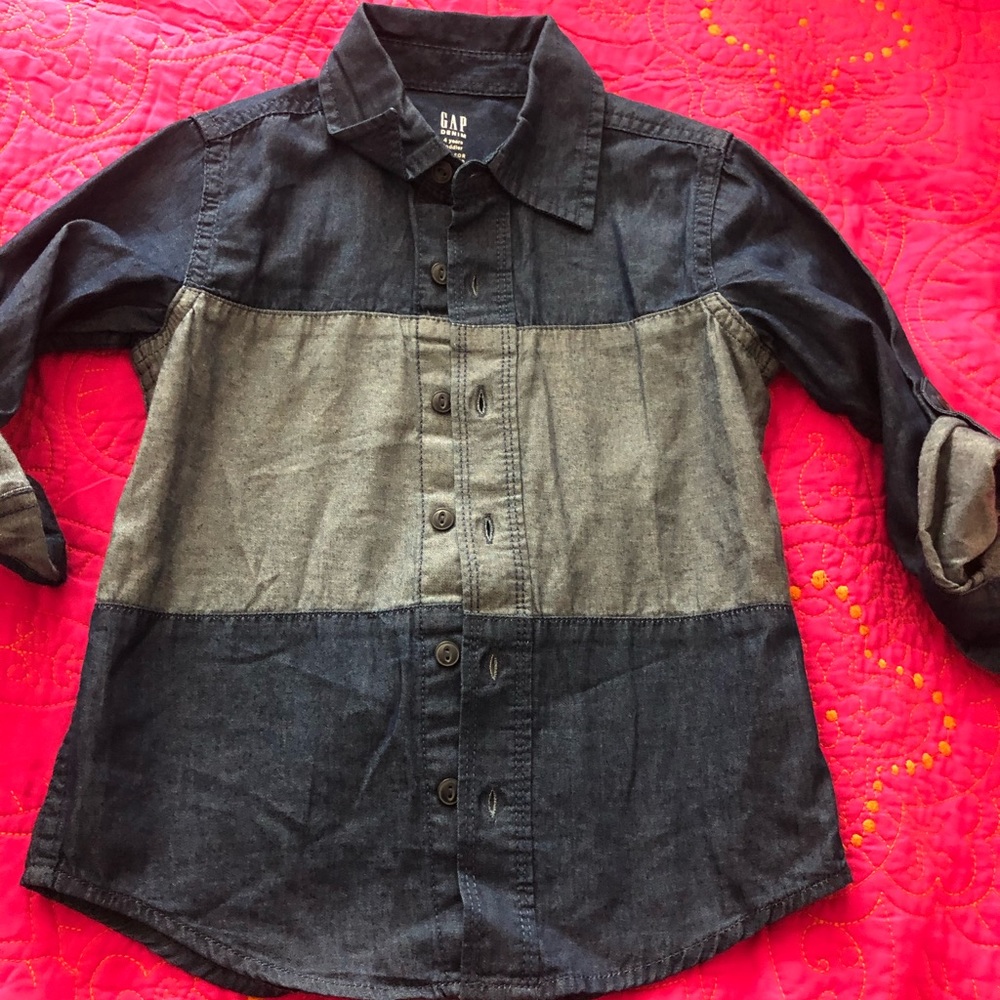 Gap for good denim shirt size 4t
